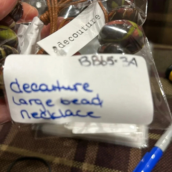 decouture Ivy wood bead necklace - Picture 7 of 7